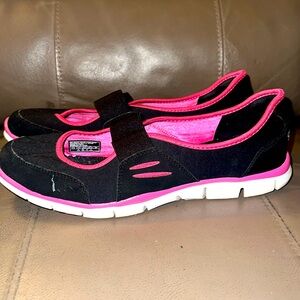 Skechers Pink and Black Mesh Flats